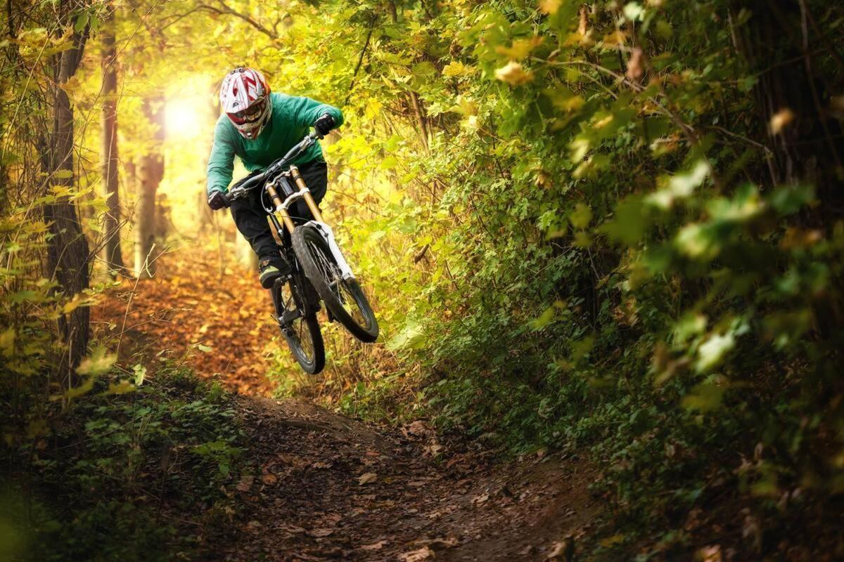 Close To Hiawatha Tr And Biking With Hot Tub Уоллес Экстерьер фото